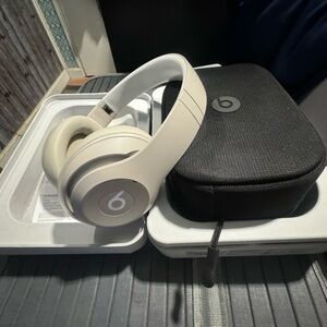 Beats Studio Pro Bluetooth Wireless Headphones